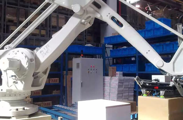 工業(yè)碼垛機器人廠家